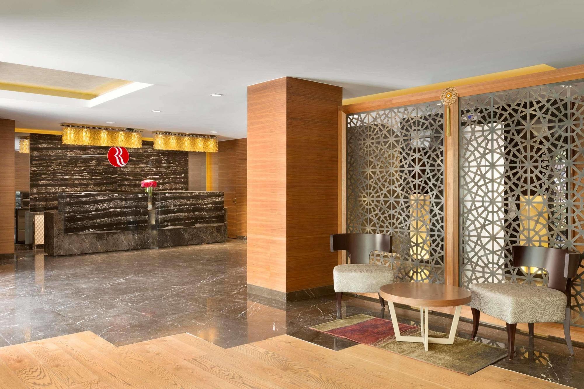Ramada By Wyndham Gemli̇K Hotel Gemlik Eksteriør billede